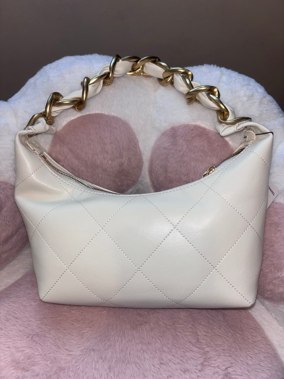 White C Purse with Golden Hardware